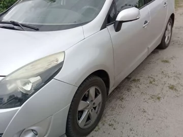 Авто Renault Grand Scenic 2009 № 7663104