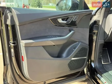 Авто Audi Q8 2023 № 7663119
