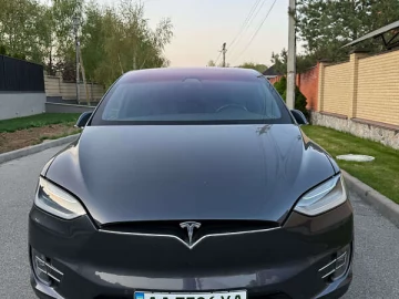 Авто Tesla Model X 2020 № 7663131