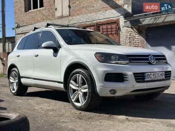 Авто Volkswagen Touareg 2014 № 7663234