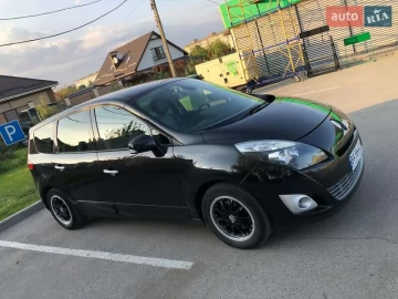 Авто Renault Grand Scenic 2010 № 7663429