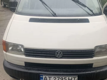 Авто Volkswagen Transporter 2000 № 7663543