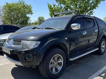 Авто Mitsubishi L 200 2011 № 7663587