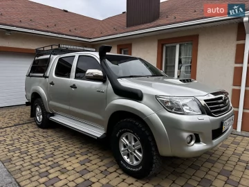Авто Toyota Hilux 2013 № 7663807