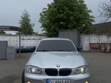 Авто BMW 1 Series 2004 № 7663866