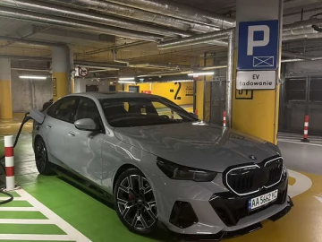 Авто BMW I5 2023 № 7664003