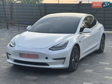 Авто Tesla Model 3 2020 № 7664924