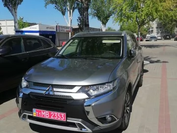 Авто Mitsubishi Outlander 2020 № 7664952