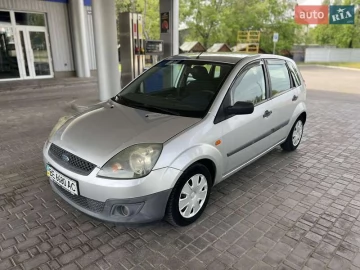 Авто Ford Fiesta 2005 № 7665043