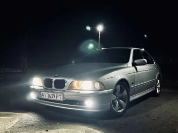 Авто BMW 5 Series 2001 № 7665090