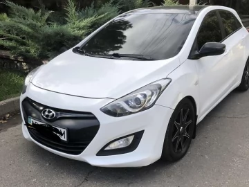 Авто Hyundai I30 2013 № 7665095
