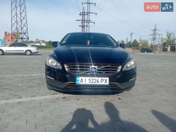 Авто Volvo V60 2014 № 7665157