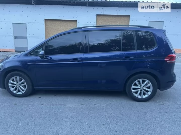 Авто Volkswagen Touran 2017 № 7665192