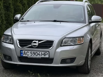 Авто Volvo V50 2010 № 7665627