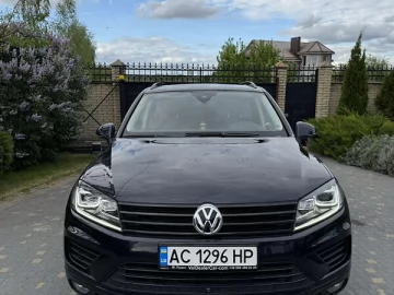 Авто Volkswagen Touareg 2015 № 7665725