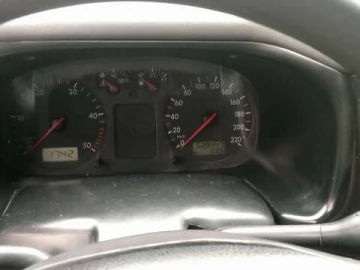 Авто Volkswagen Transporter 2000 № 7665810