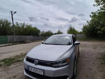 Авто Volkswagen Jetta 2012 № 7665891