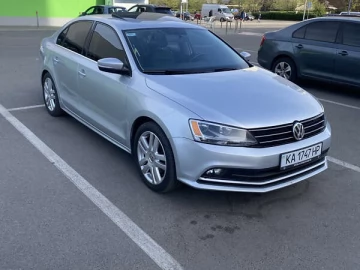 Авто Volkswagen Jetta 2015 № 7666290