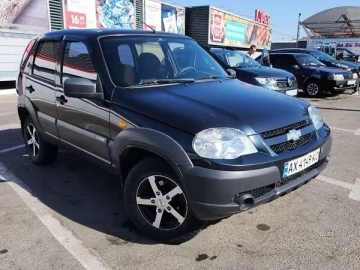 Авто Chevrolet Niva 2010 № 7666300