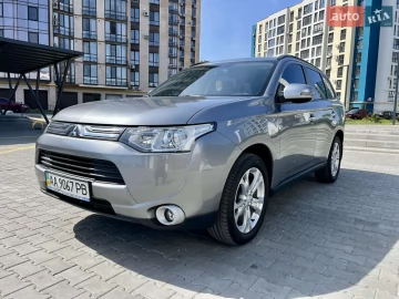 Авто Mitsubishi Outlander 2013 № 7666311