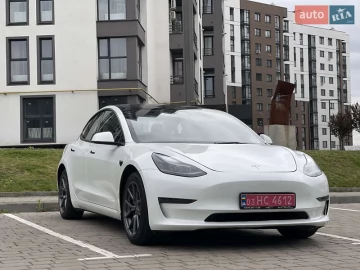 Авто Tesla Model 3 2023 № 7666407