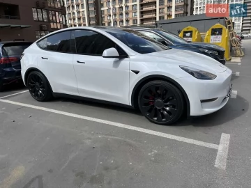 Авто Tesla Model Y 2021 № 7666420