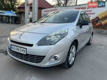 Авто Renault Grand Scenic 2010 № 7666510