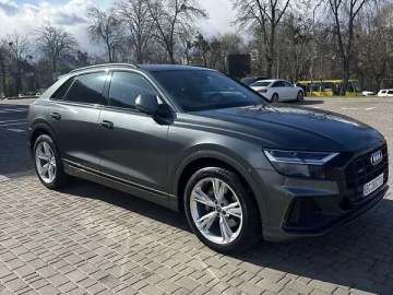 Авто Audi Q8 2018 № 7666615