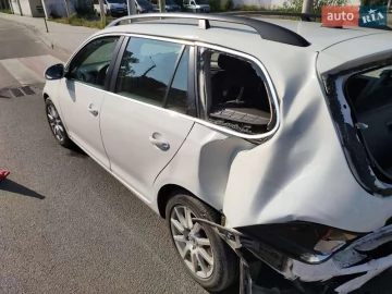 Авто Volkswagen Golf 2011 № 7666635