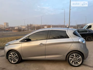 Авто Renault Zoe 2015 № 7666725