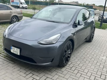 Авто Tesla Model Y 2022 № 7666828
