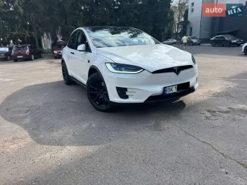 Авто Tesla Model X 2018 № 7666830