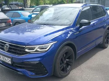 Авто Volkswagen Tiguan 2021 № 7666833