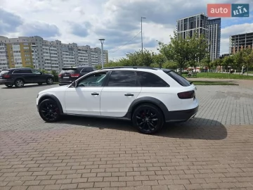Авто Audi A4 2010 № 7666917