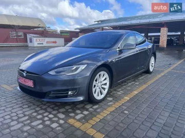 Авто Tesla Model S 2018 № 7667113