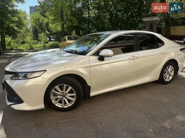 Авто Toyota Camry 2018 № 7667126