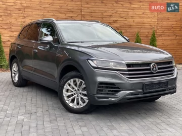 Авто Volkswagen Touareg 2019 № 7667299