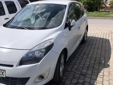 Авто Renault Grand Scenic 2010 № 7667336