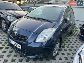 Авто Toyota Yaris 2008 № 7667356
