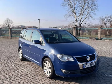 Авто Volkswagen Touran 2009 № 7667374