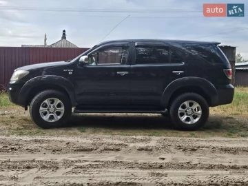 Авто Toyota Fortuner 2007 № 7667403