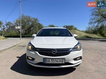 Авто Opel Astra 2019 № 7667431