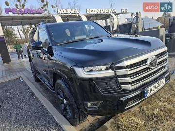 Авто Toyota Land Cruiser 2022 № 7667607