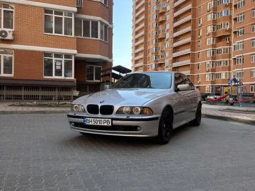 Авто BMW 5 Series 2000 № 7667684
