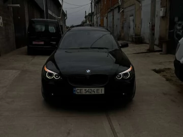 Авто BMW 5 Series 2004 № 7667697