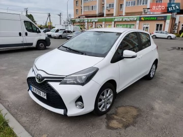 Авто Toyota Yaris 2015 № 7667795