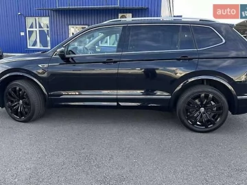 Авто Volkswagen Tiguan 2018 № 7667827