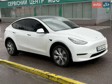 Авто Tesla Model Y 2021 № 7667897