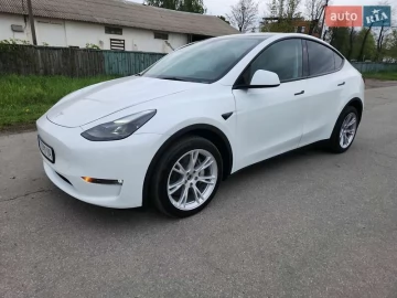 Авто Tesla Model Y 2023 № 7667902
