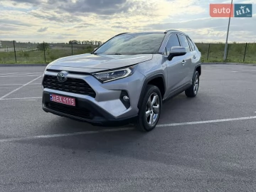 Авто Toyota Rav4 2021 № 7668175